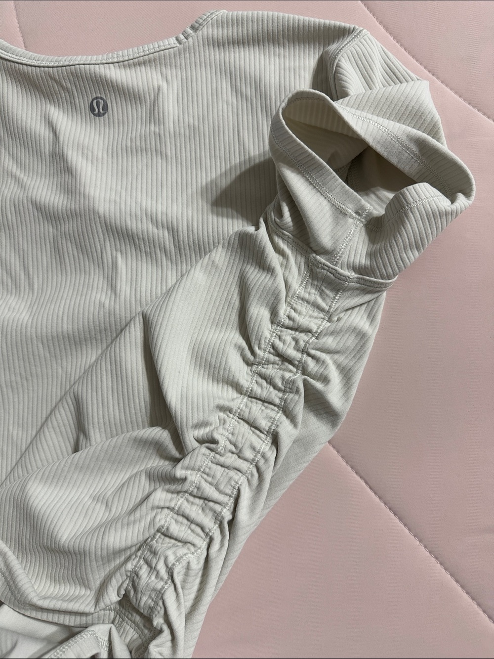 Lululemon Ribbed Short-Sleeve, cropped, Ruched Tee - 6 - Picture 5 of 10